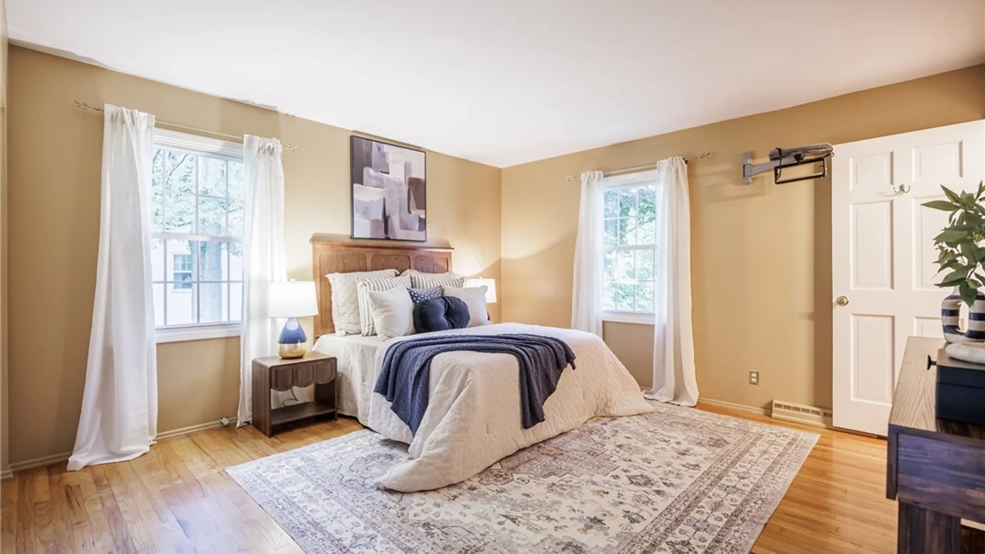Property at 10 Glendower Circle, Pittsford, NY 14534 27