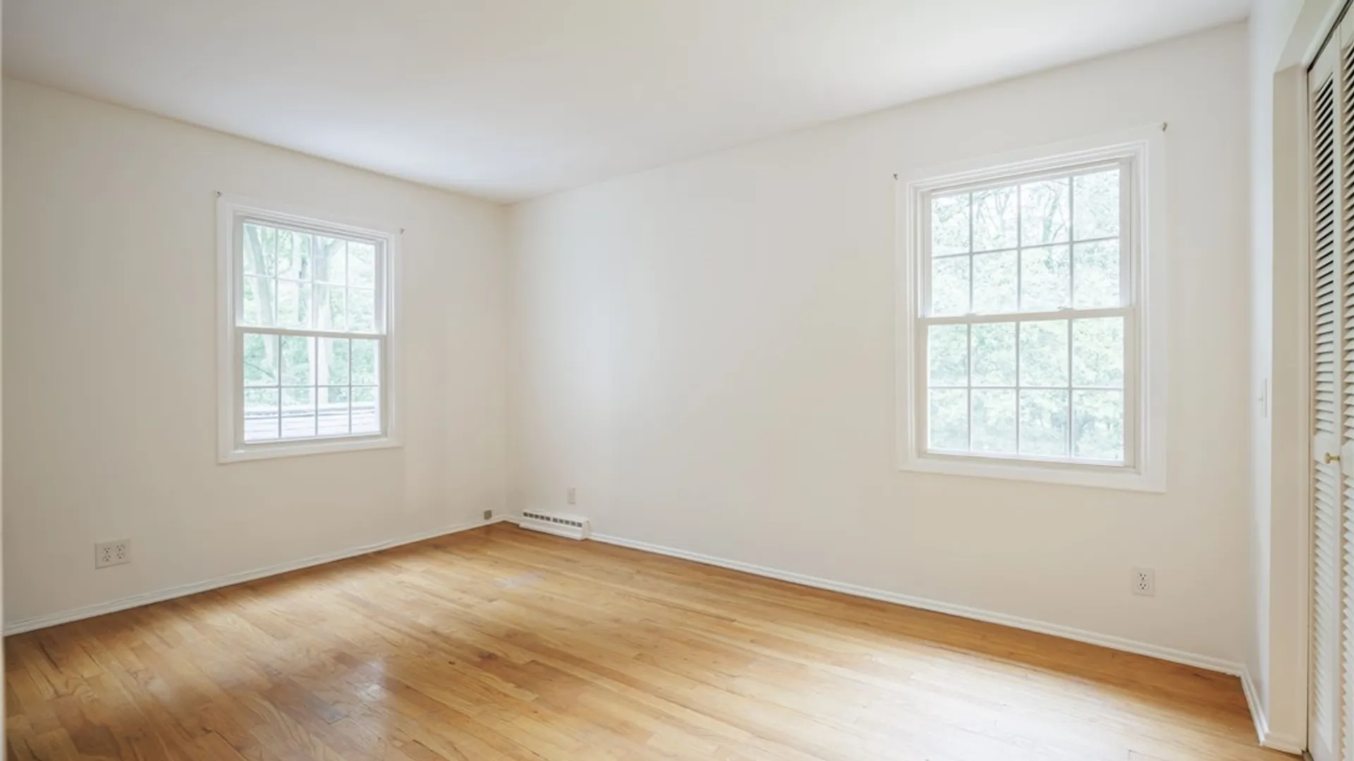 Property at 10 Glendower Circle, Pittsford, NY 14534 34