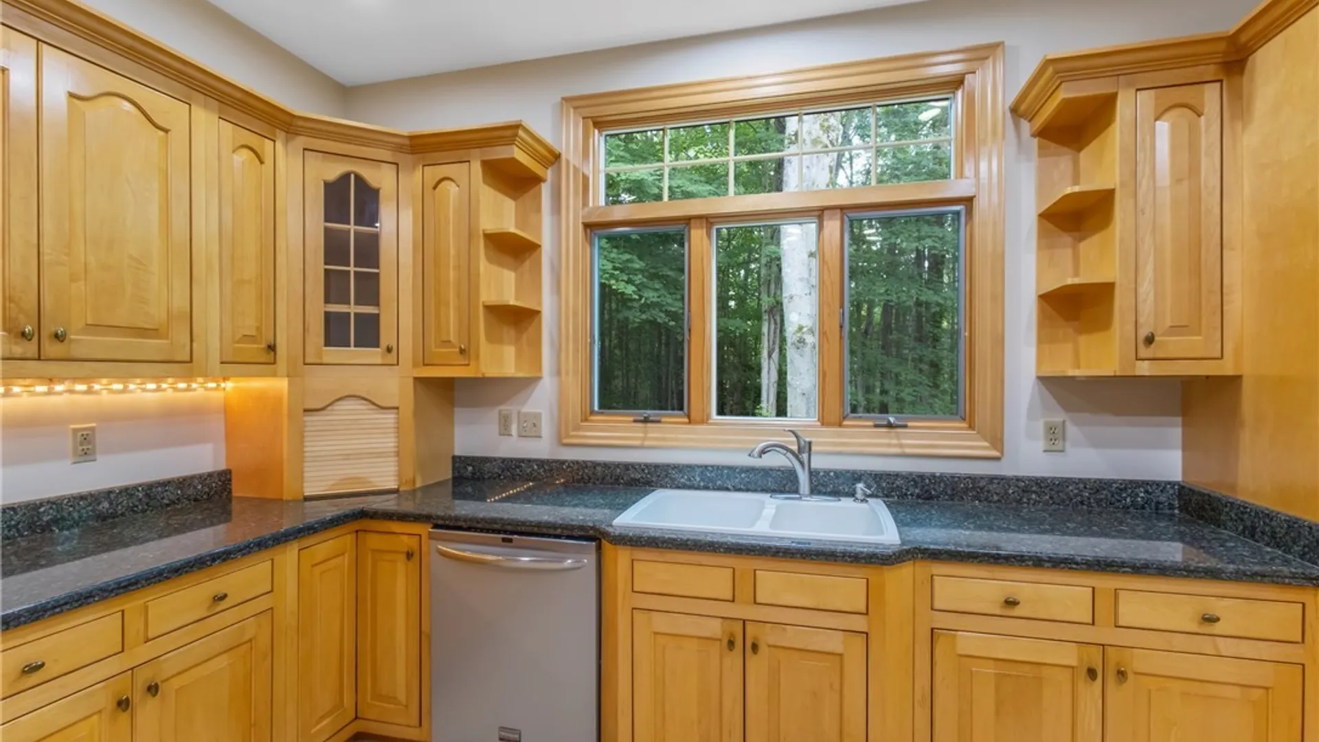 Property at 1 Mayflower Circle, Oswego, NY 13126 13