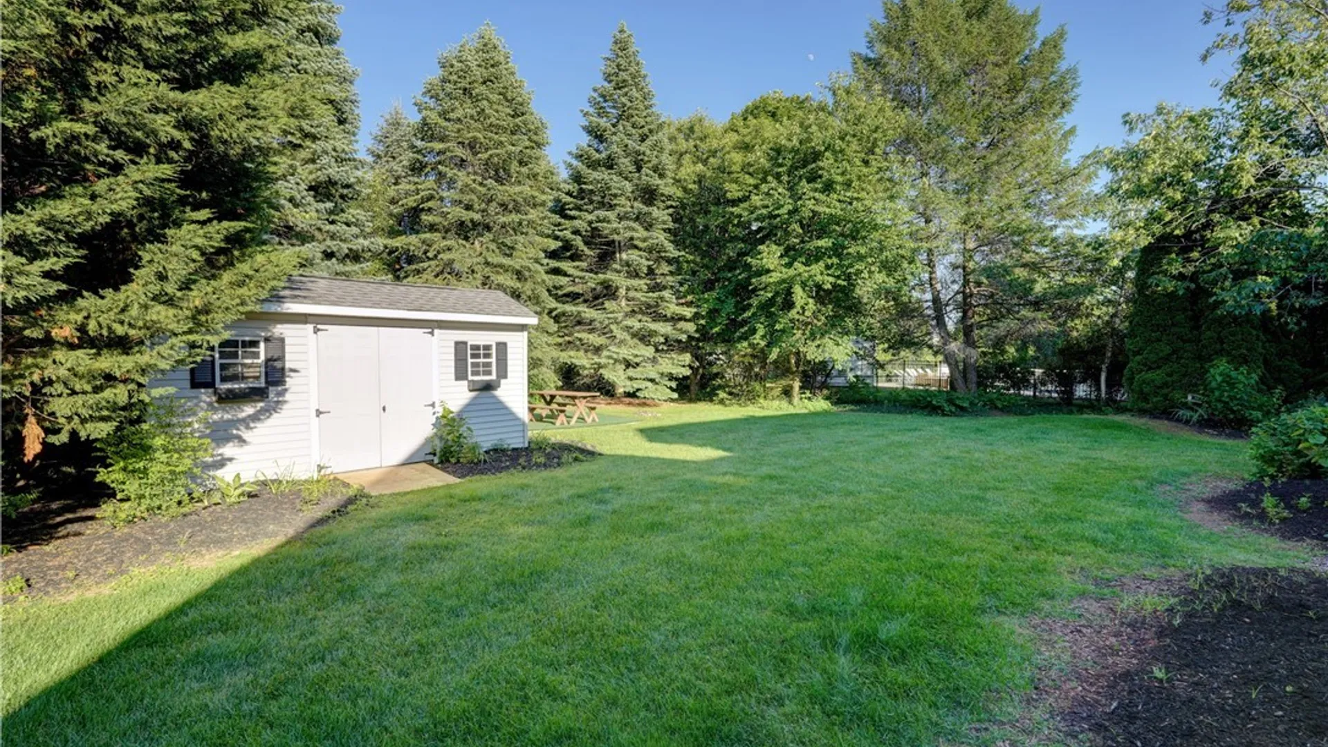 Property at 1028 Wickerton Lane, Webster, NY 14580 39