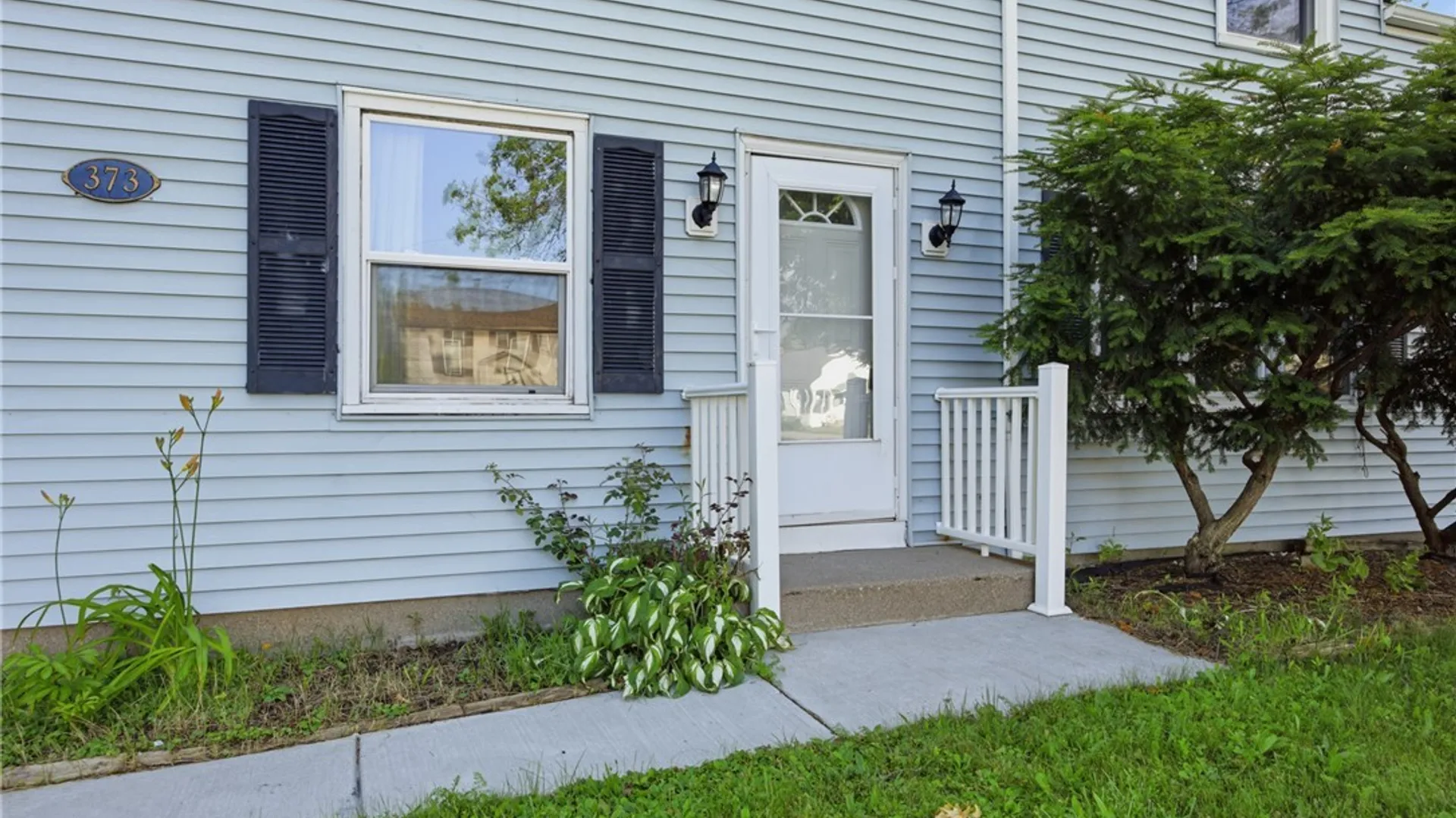 Property at 373 Niagara Falls Boulevard, Amherst, NY 14226 3