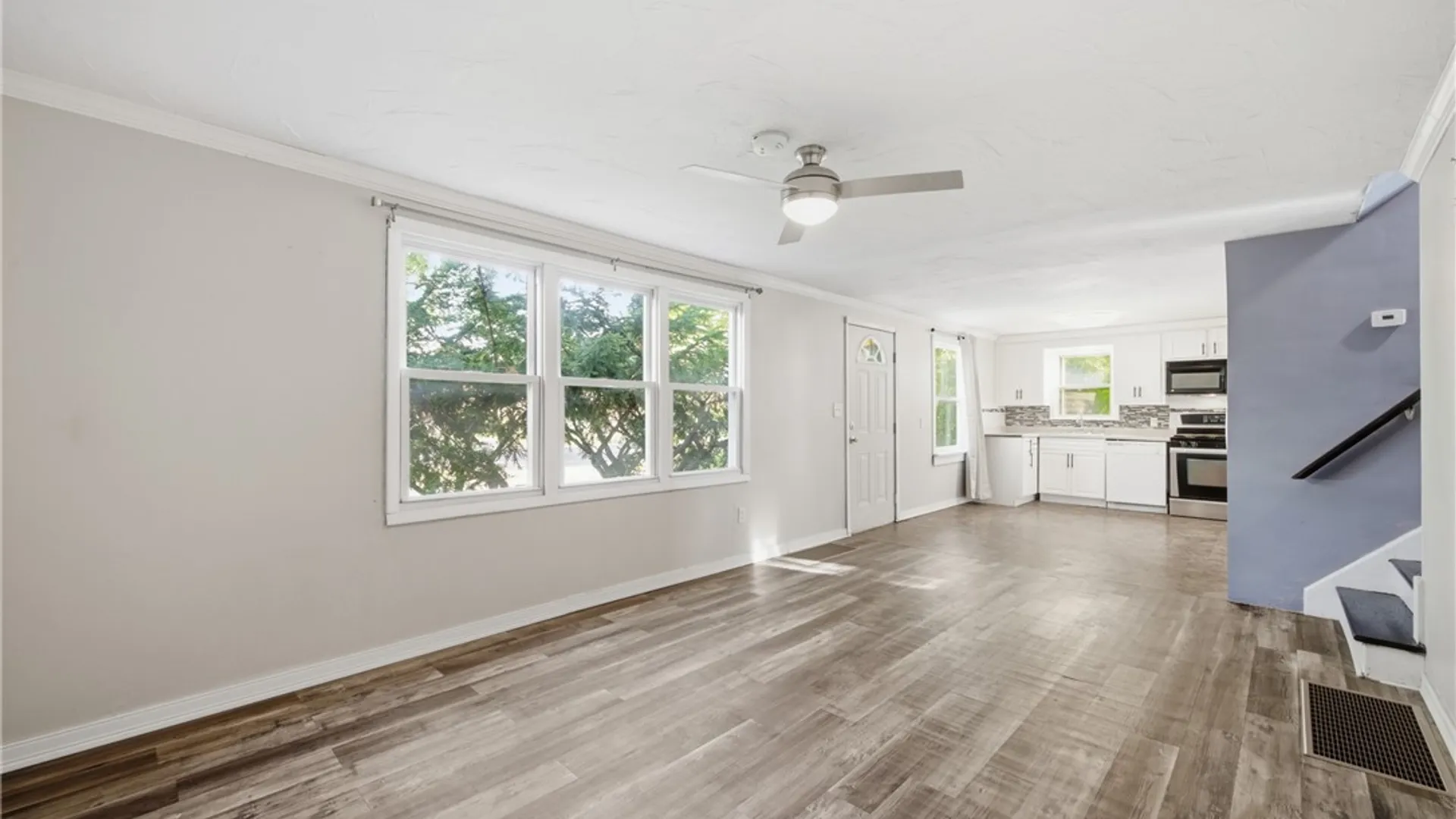 Property at 373 Niagara Falls Boulevard, Amherst, NY 14226 6