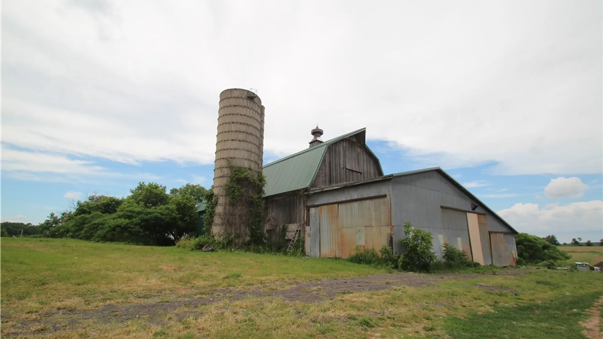 Property at 6477 Griswold Road, Stafford, NY 14143 2