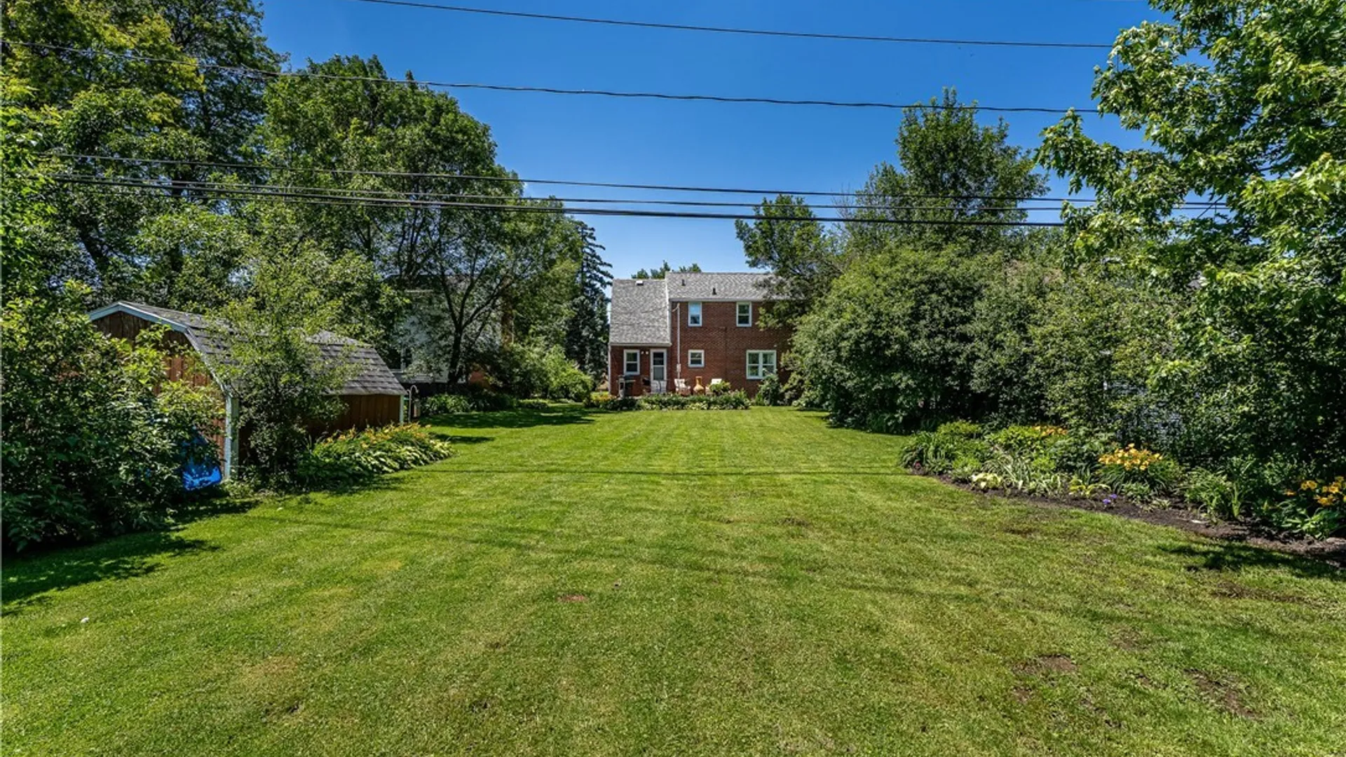 Property at 186 Ridgewood Dr, Amherst, NY 14226 28