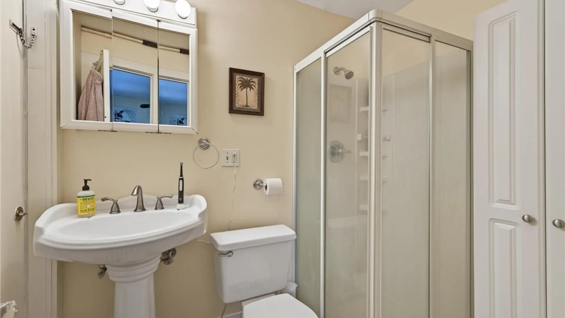 Property at 736 Elmwood Avenue, Buffalo, NY 14222 42