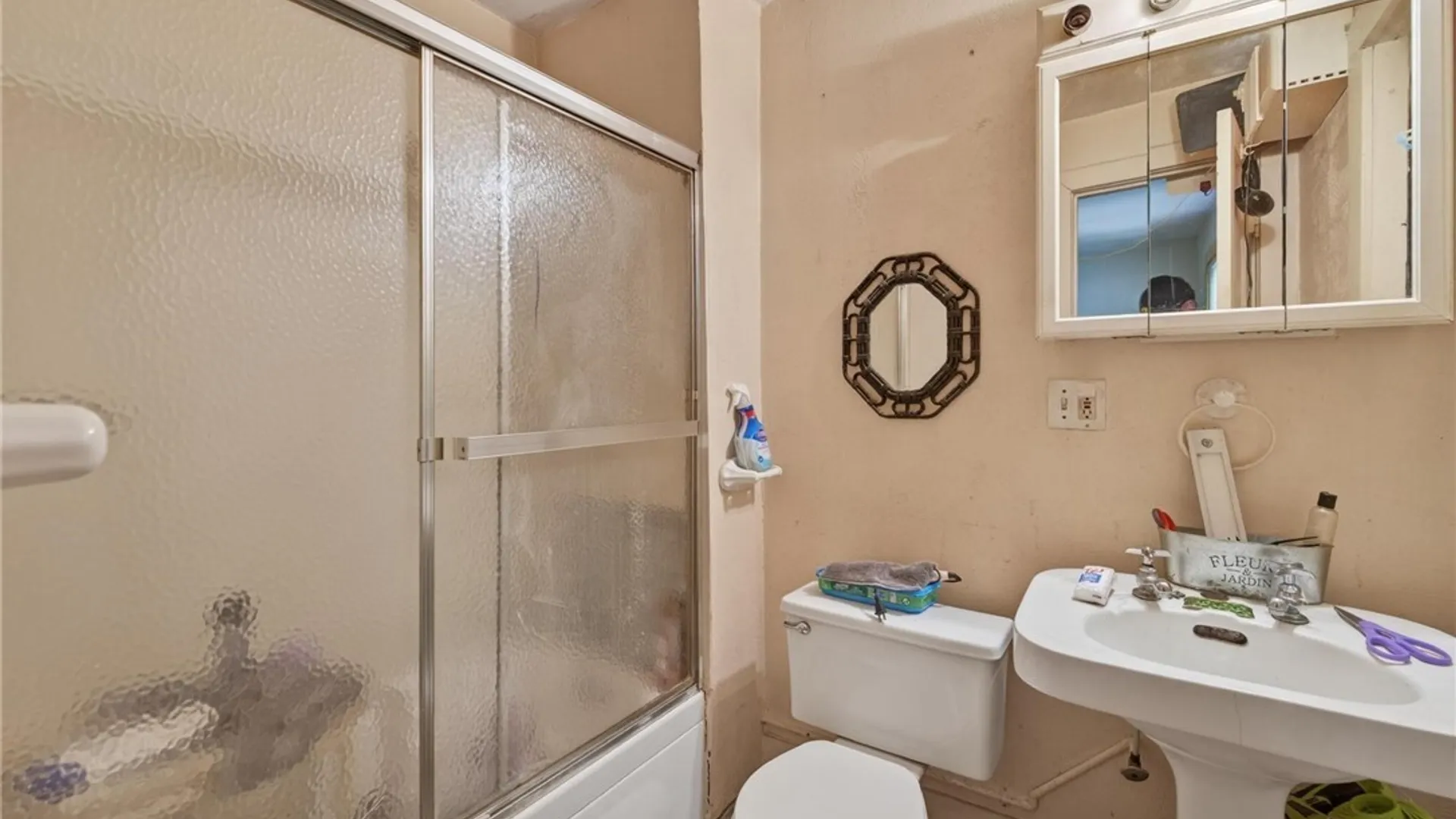 Property at 736 Elmwood Avenue, Buffalo, NY 14222 48