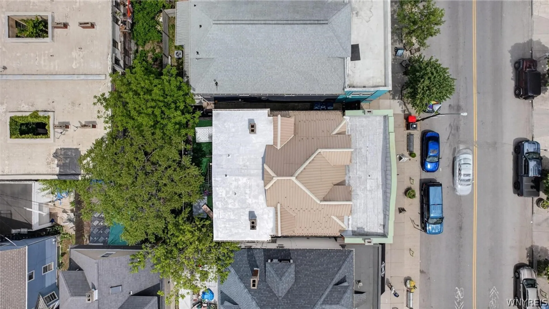 Property at 736 Elmwood Avenue, Buffalo, NY 14222 5