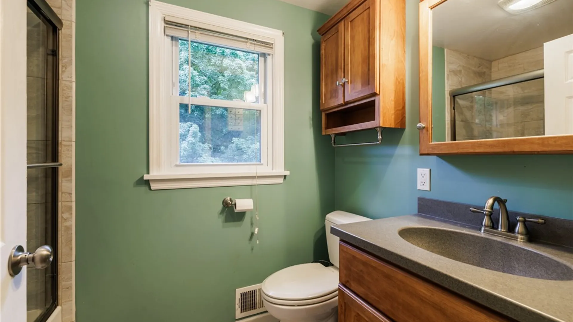 Property at 455 Reeves Road, Pittsford, NY 14534 16
