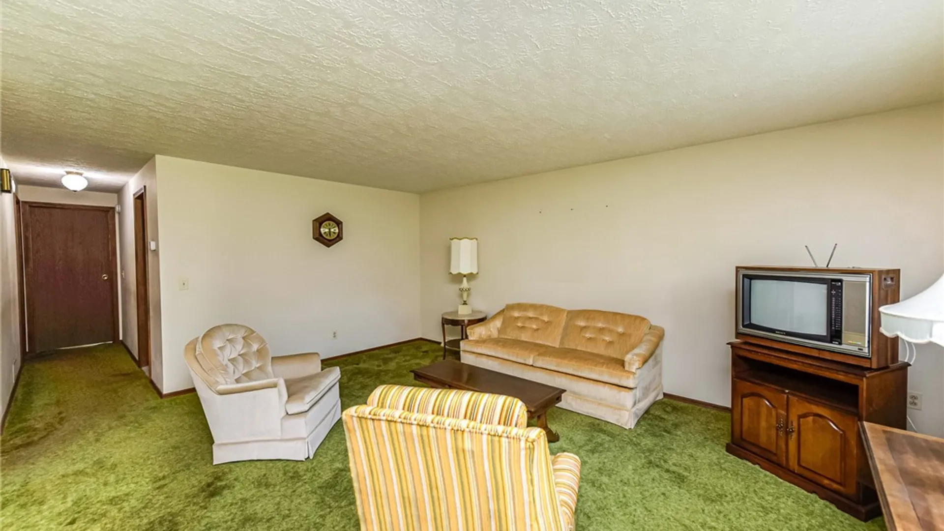 Property at 67 Briar Wood Lane, Greece, NY 14626 14
