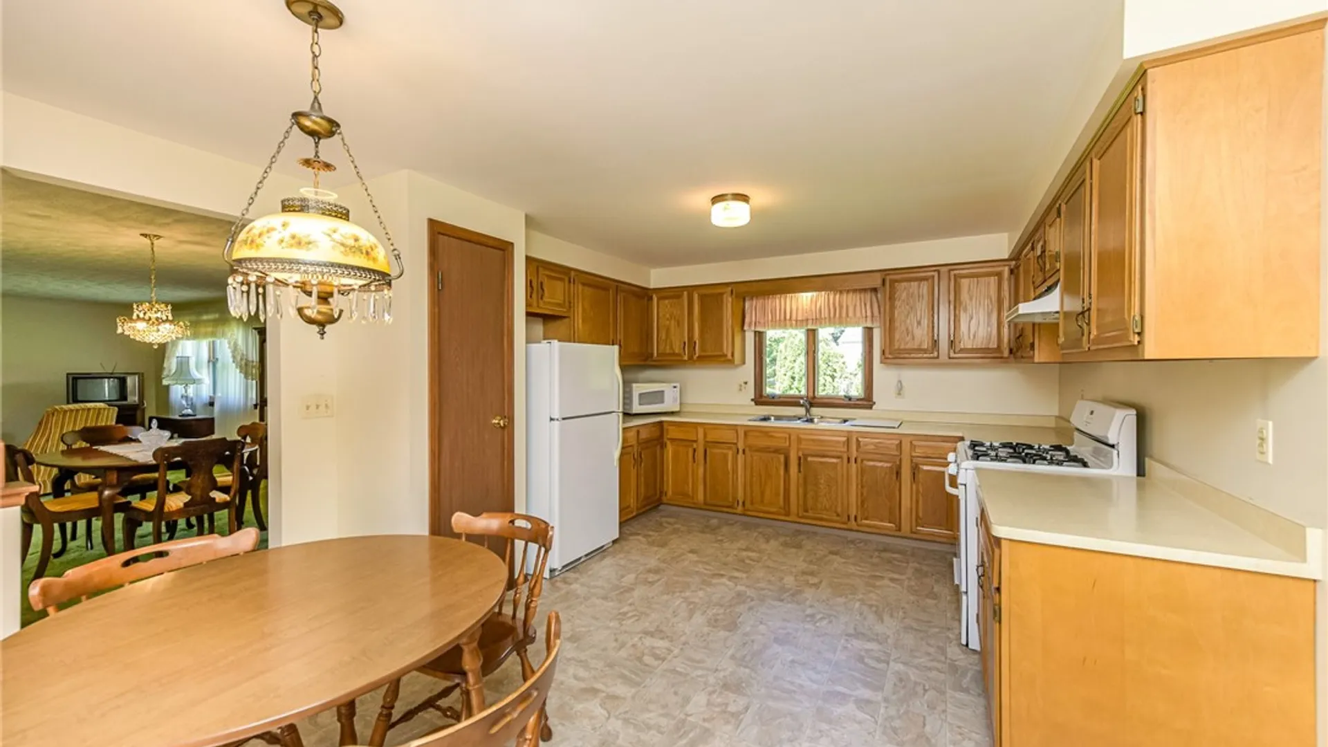 Property at 67 Briar Wood Lane, Greece, NY 14626 9