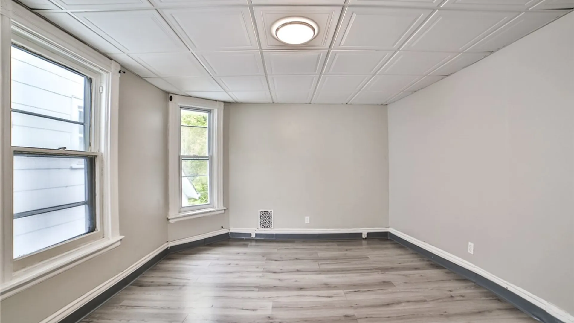 Property at 1332 West Avenue, Buffalo, NY 14213 23