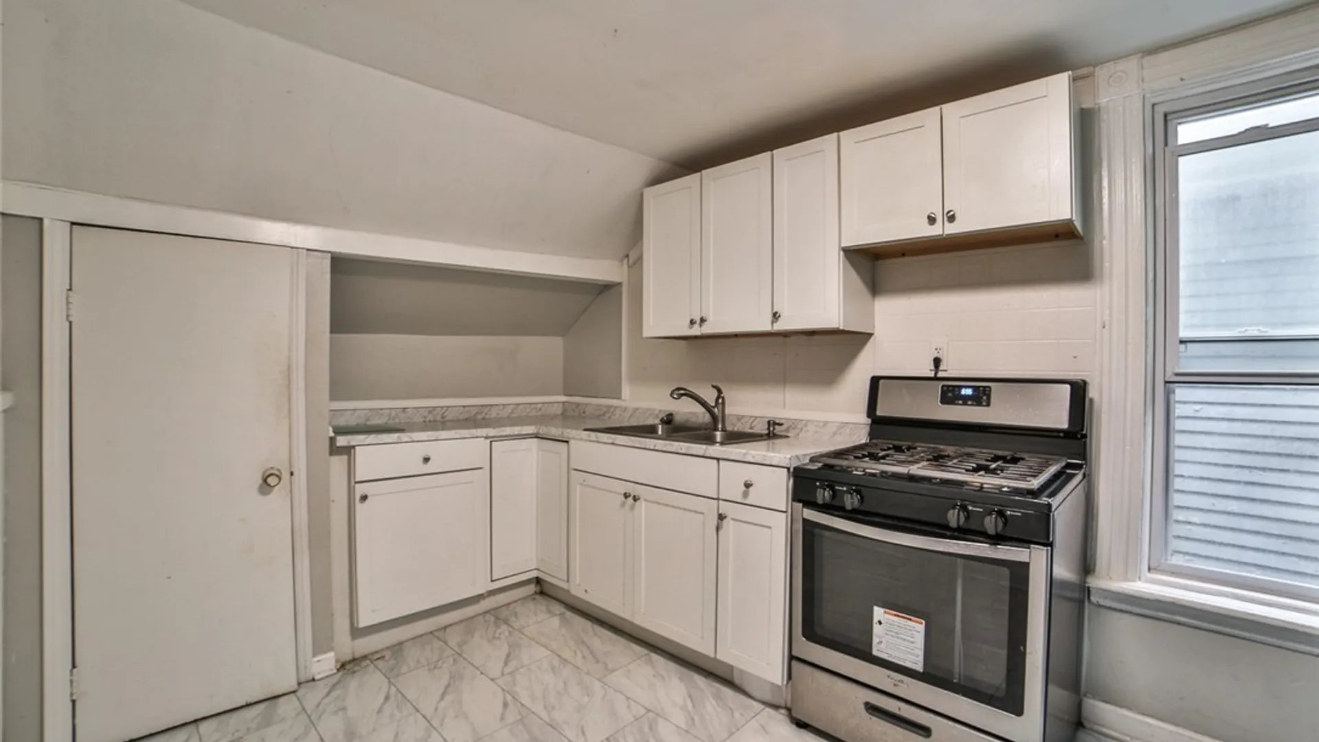 Property at 1332 West Avenue, Buffalo, NY 14213 31