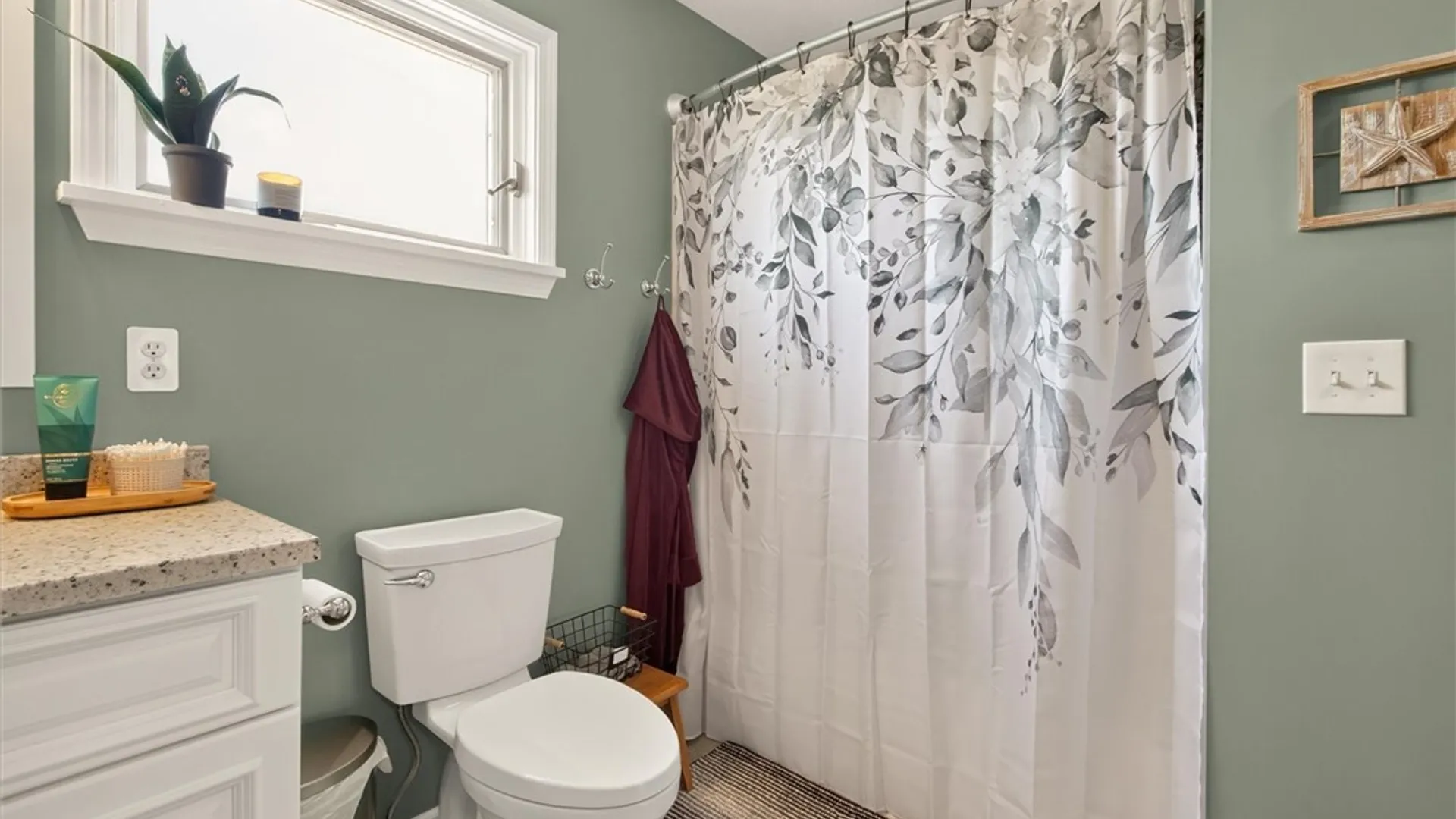 Property at 23 Dearfield Court, Perinton, NY 14450 25