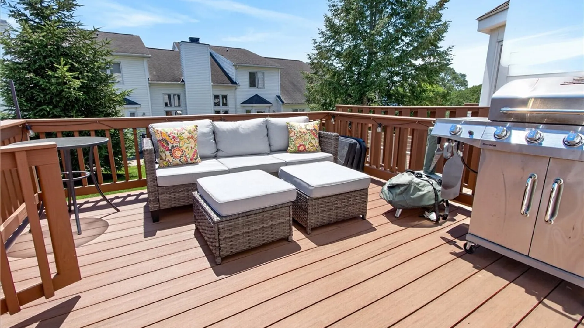 Property at 23 Dearfield Court, Perinton, NY 14450 9