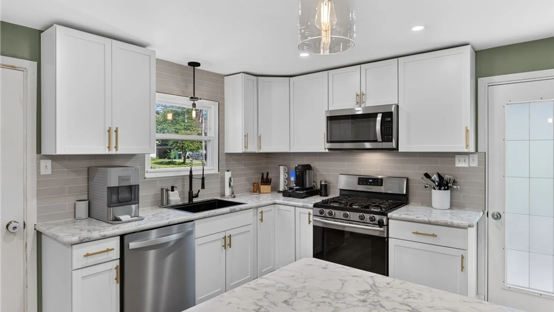 Property at 128 84th Street, Niagara Falls, NY 14304 14