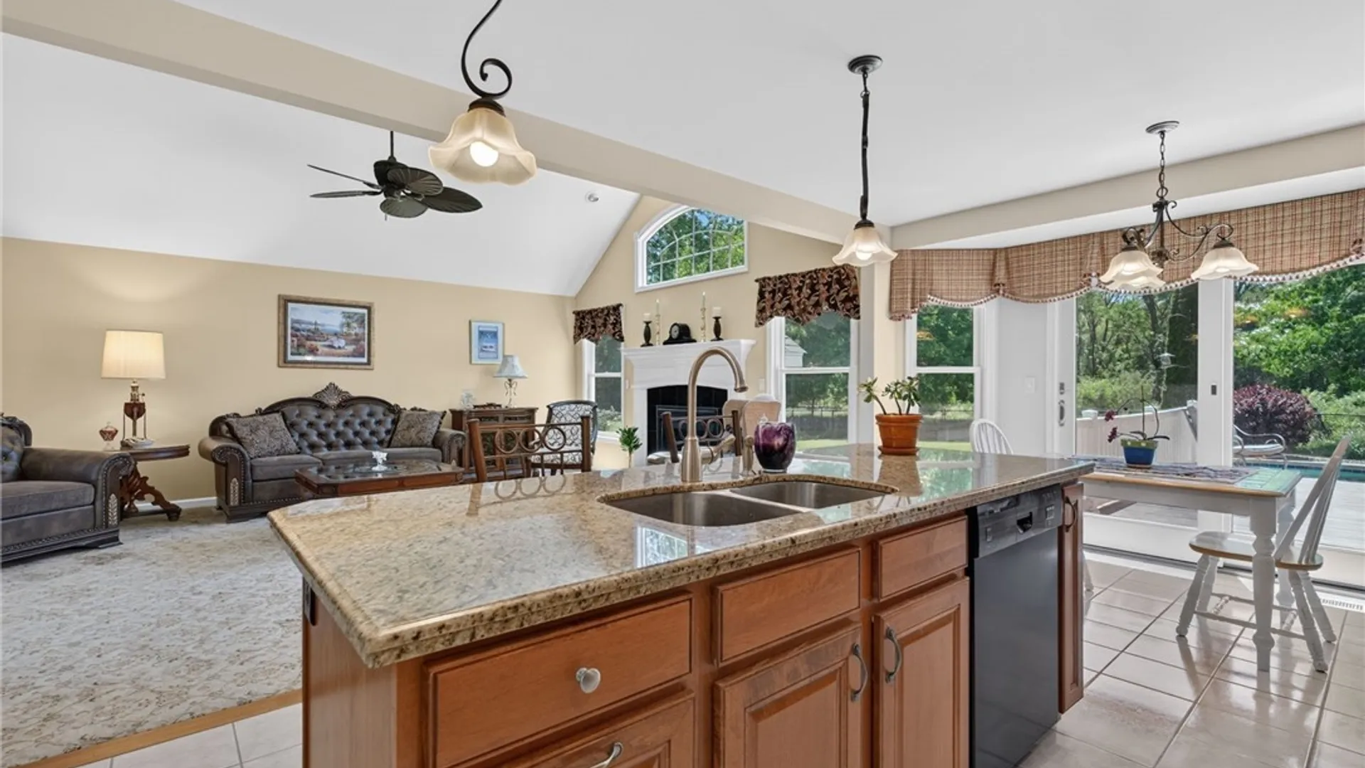 Property at 3548 Northcreek Run, Wheatfield, NY 14120 18