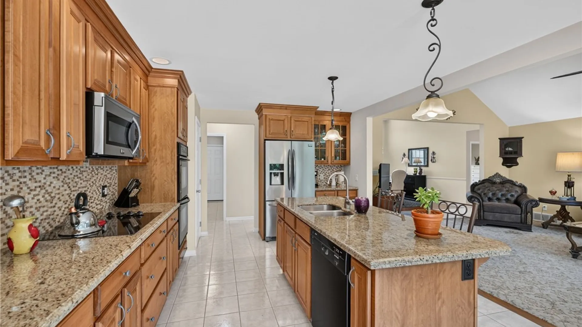 Property at 3548 Northcreek Run, Wheatfield, NY 14120 20