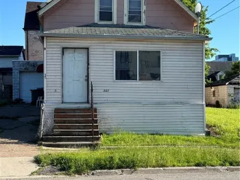 Property at 207 E North Street, Buffalo, NY 14204