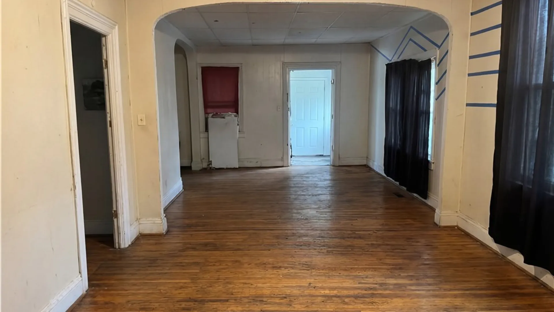 Property at 207 E North Street, Buffalo, NY 14204 4