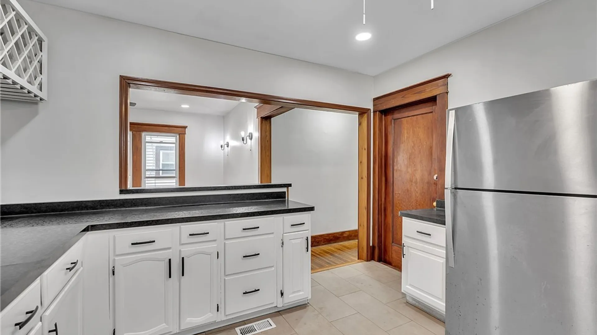 Property at 91 Saint Johns Parkside Street, Buffalo, NY 14210 15