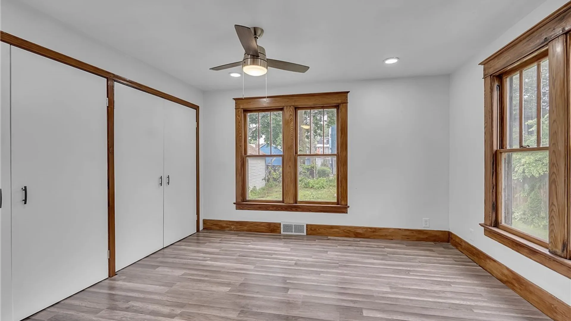Property at 91 Saint Johns Parkside Street, Buffalo, NY 14210 25
