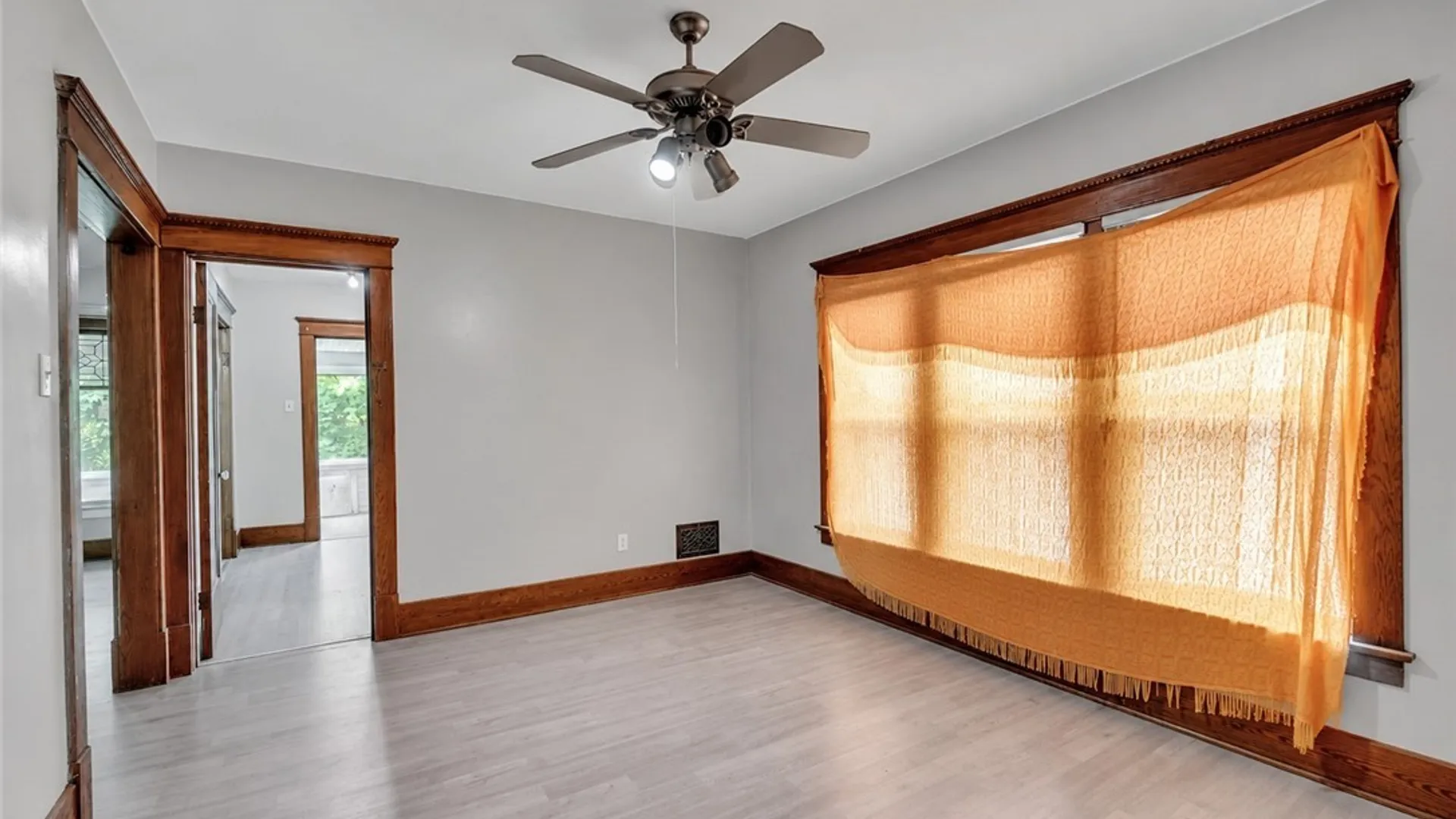 Property at 91 Saint Johns Parkside Street, Buffalo, NY 14210 33