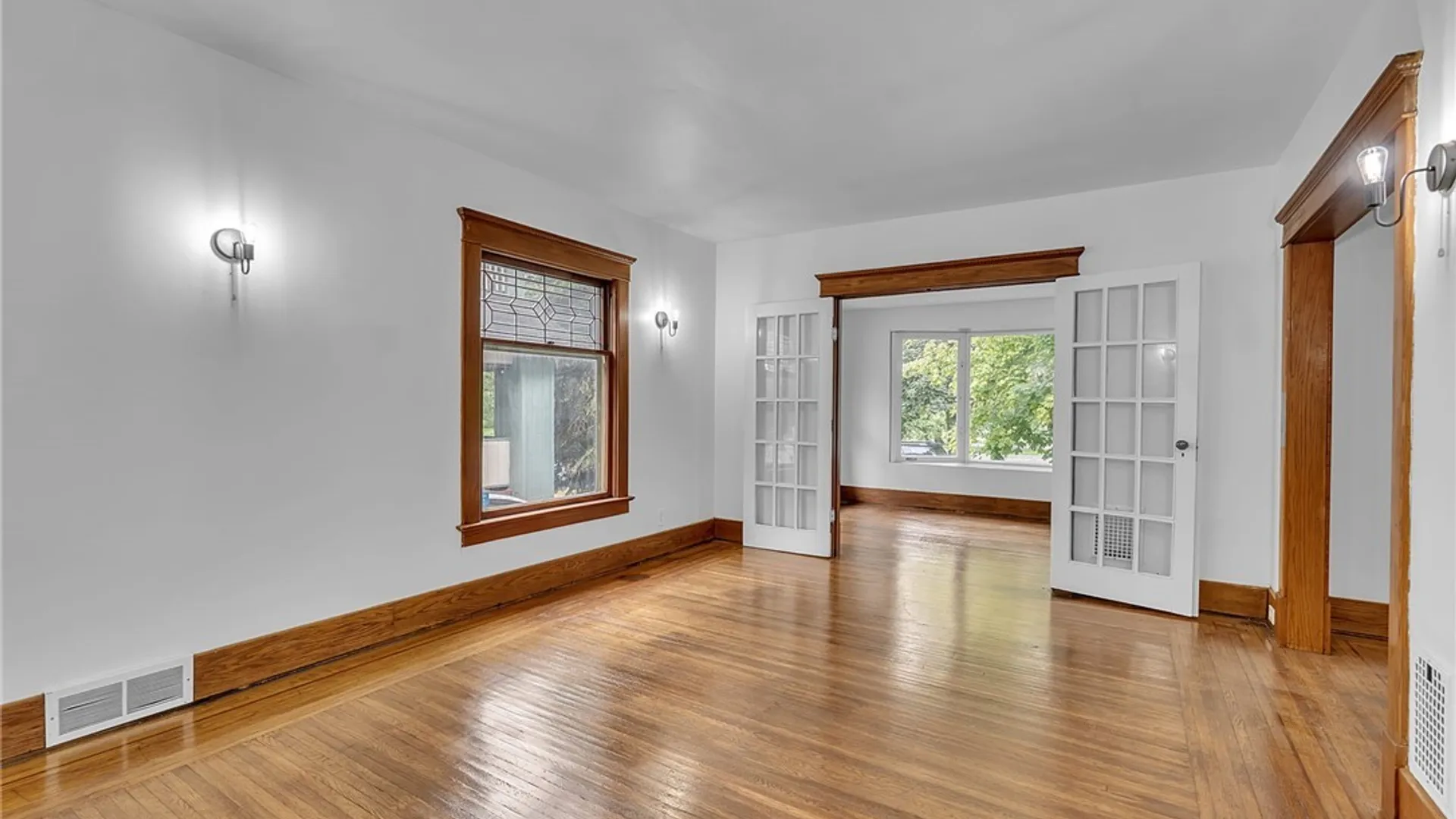 Property at 91 Saint Johns Parkside Street, Buffalo, NY 14210 7