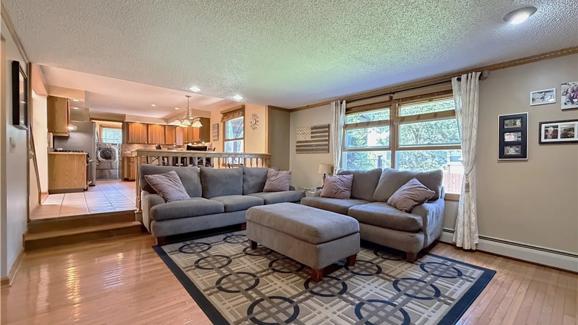 Property at 2 Autumn Lane, Cheektowaga, NY 14043 12