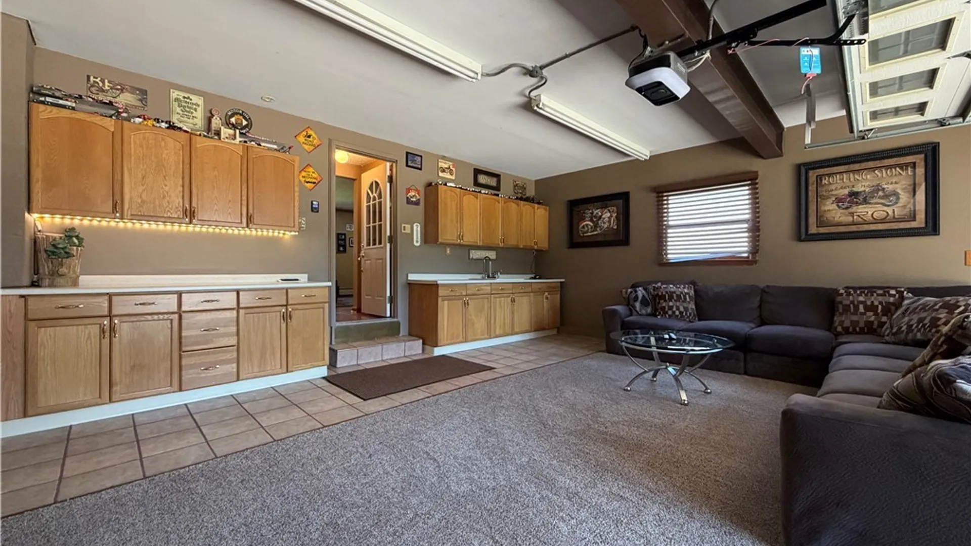 Property at 2 Autumn Lane, Cheektowaga, NY 14043 18