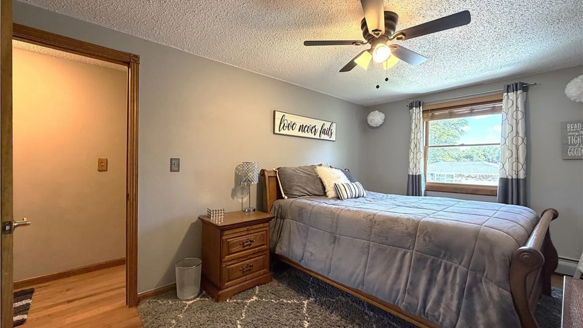 Property at 2 Autumn Lane, Cheektowaga, NY 14043 25