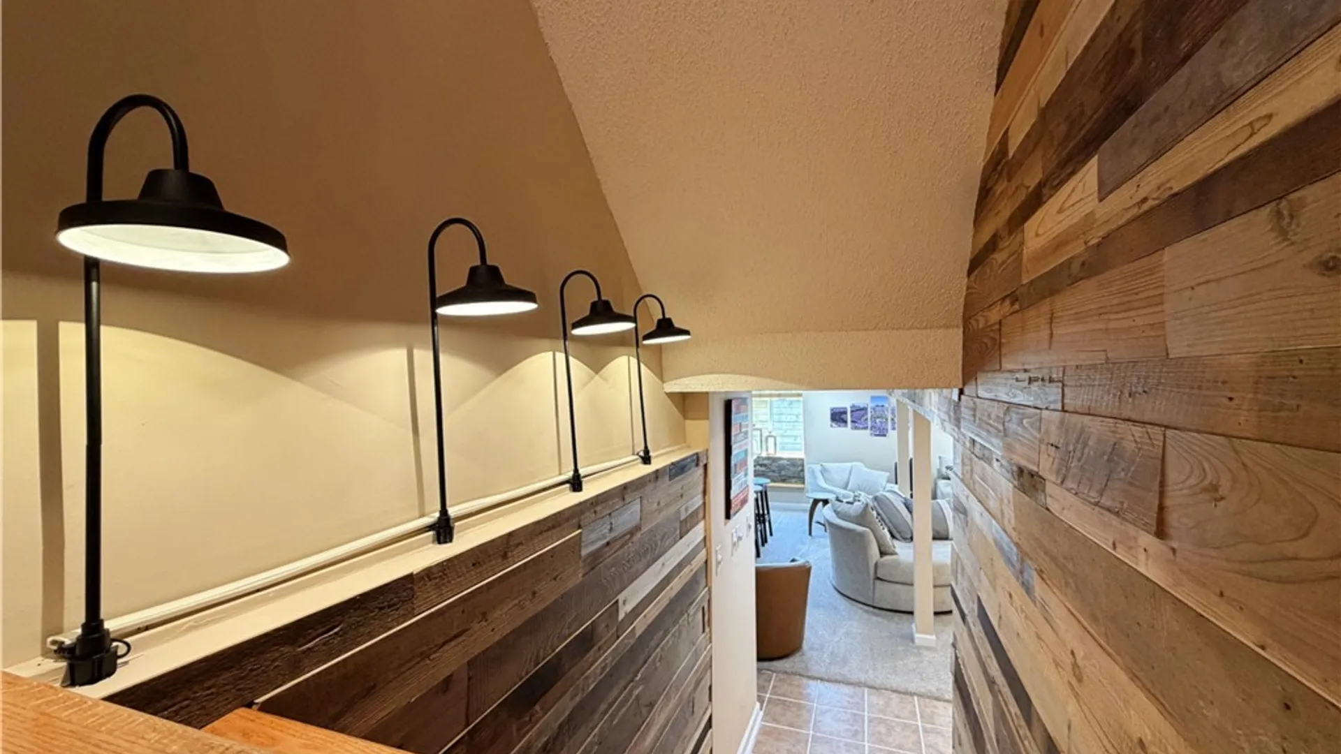 Property at 2 Autumn Lane, Cheektowaga, NY 14043 32