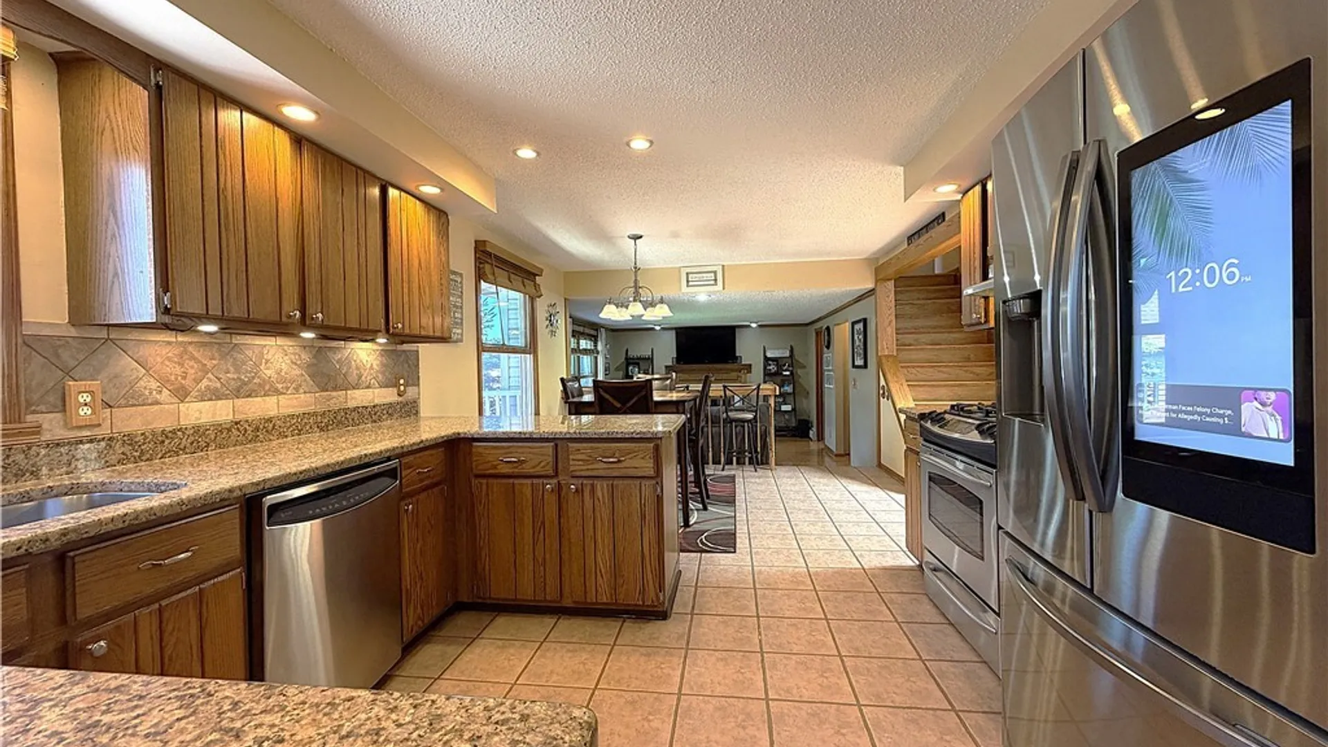 Property at 2 Autumn Lane, Cheektowaga, NY 14043 9