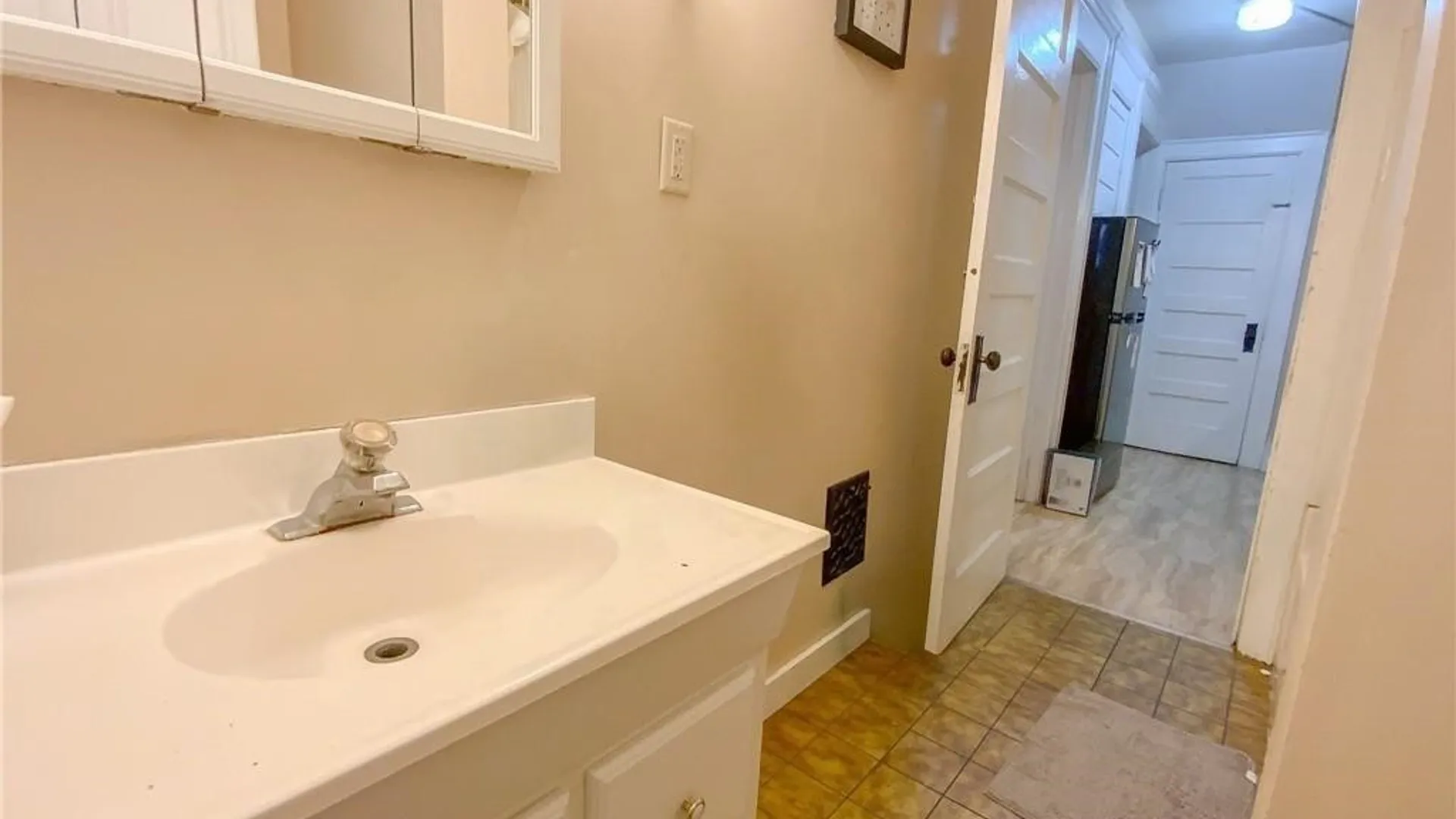 Property at 911 Ackerman Avenue, Syracuse, NY 13210 9