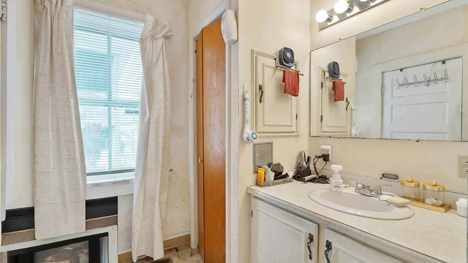 Property at 11 Murray Street, Oswego, NY 13126 24