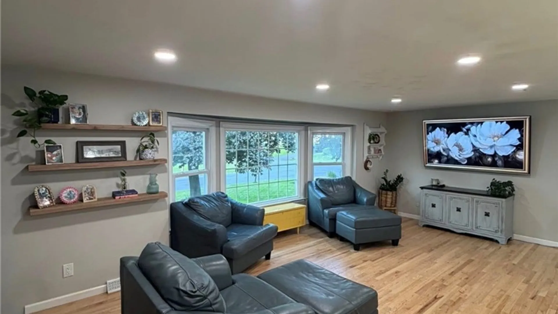 Property at 118 Ivy Lane, Camillus, NY 13219 3