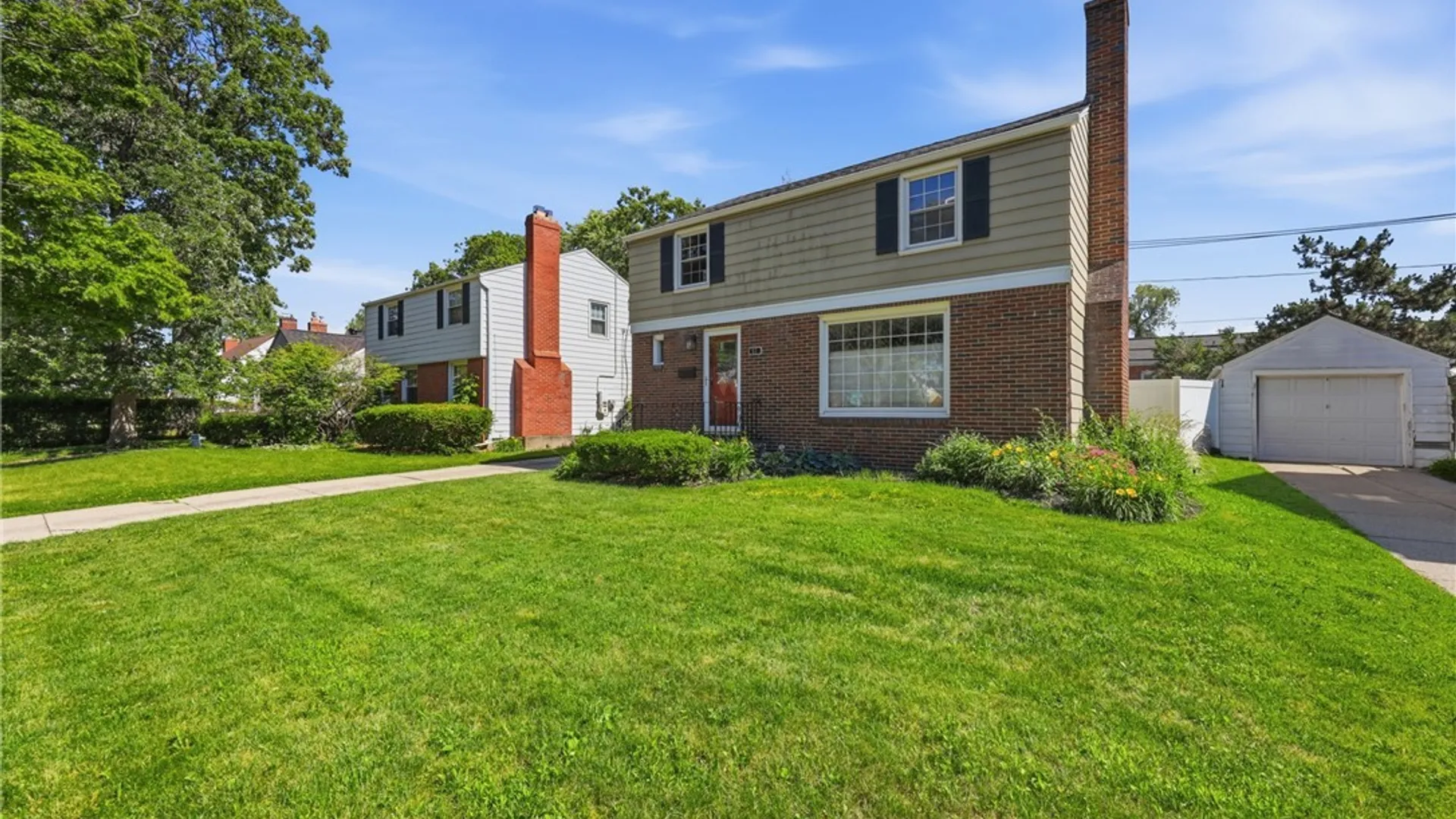 Property at 57 Gardenwood Lane, Tonawanda, NY 14223 2