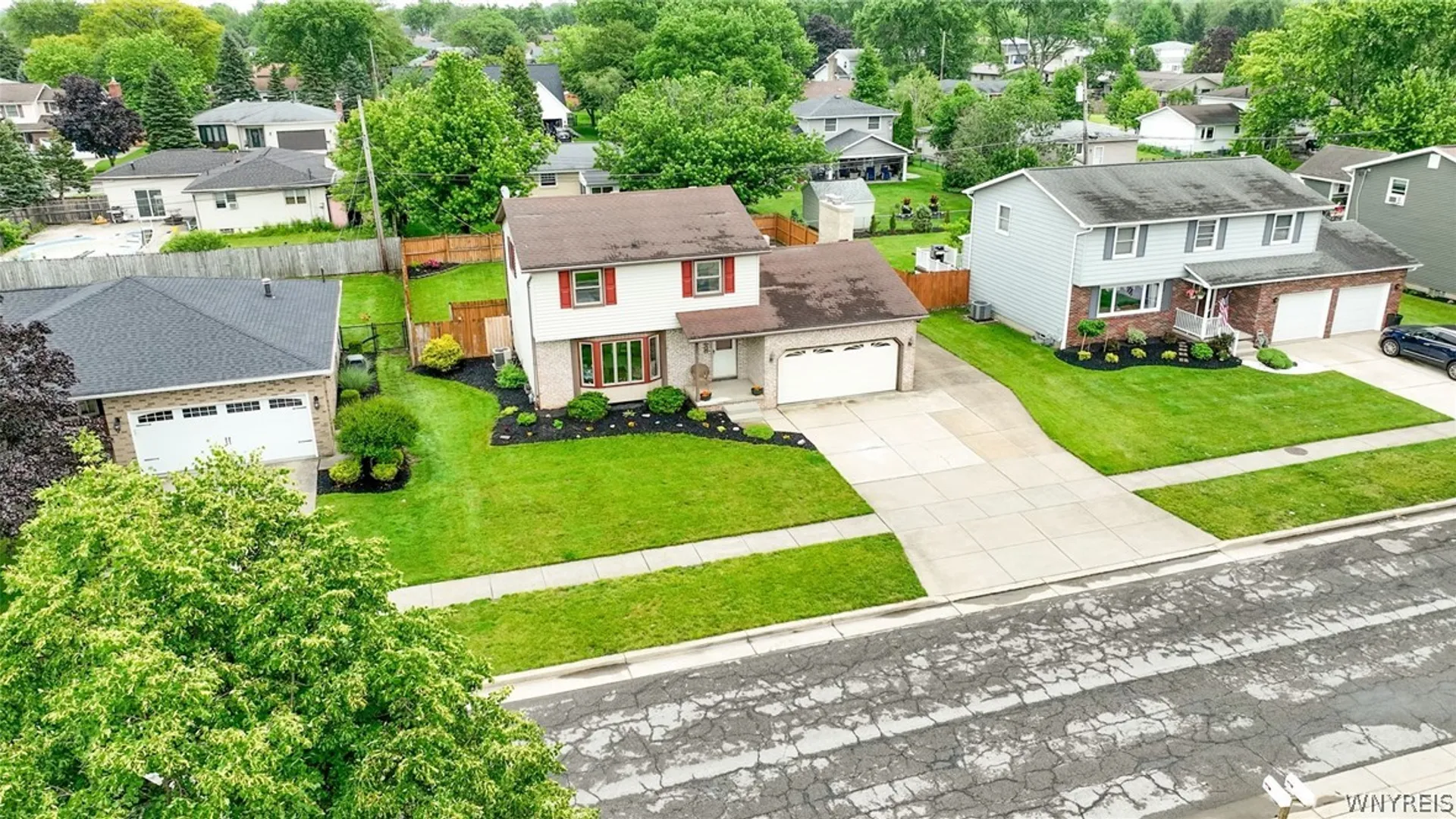 Property at 26 Harwood Road, West Seneca, NY 14224 2