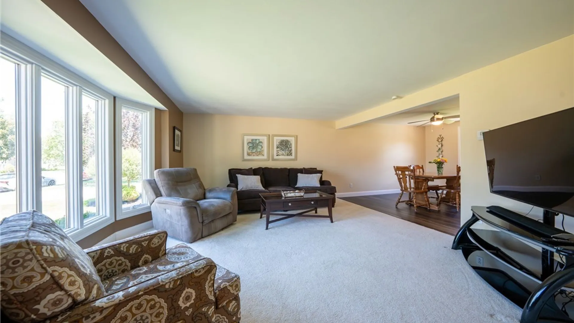 Property at 26 Harwood Road, West Seneca, NY 14224 20