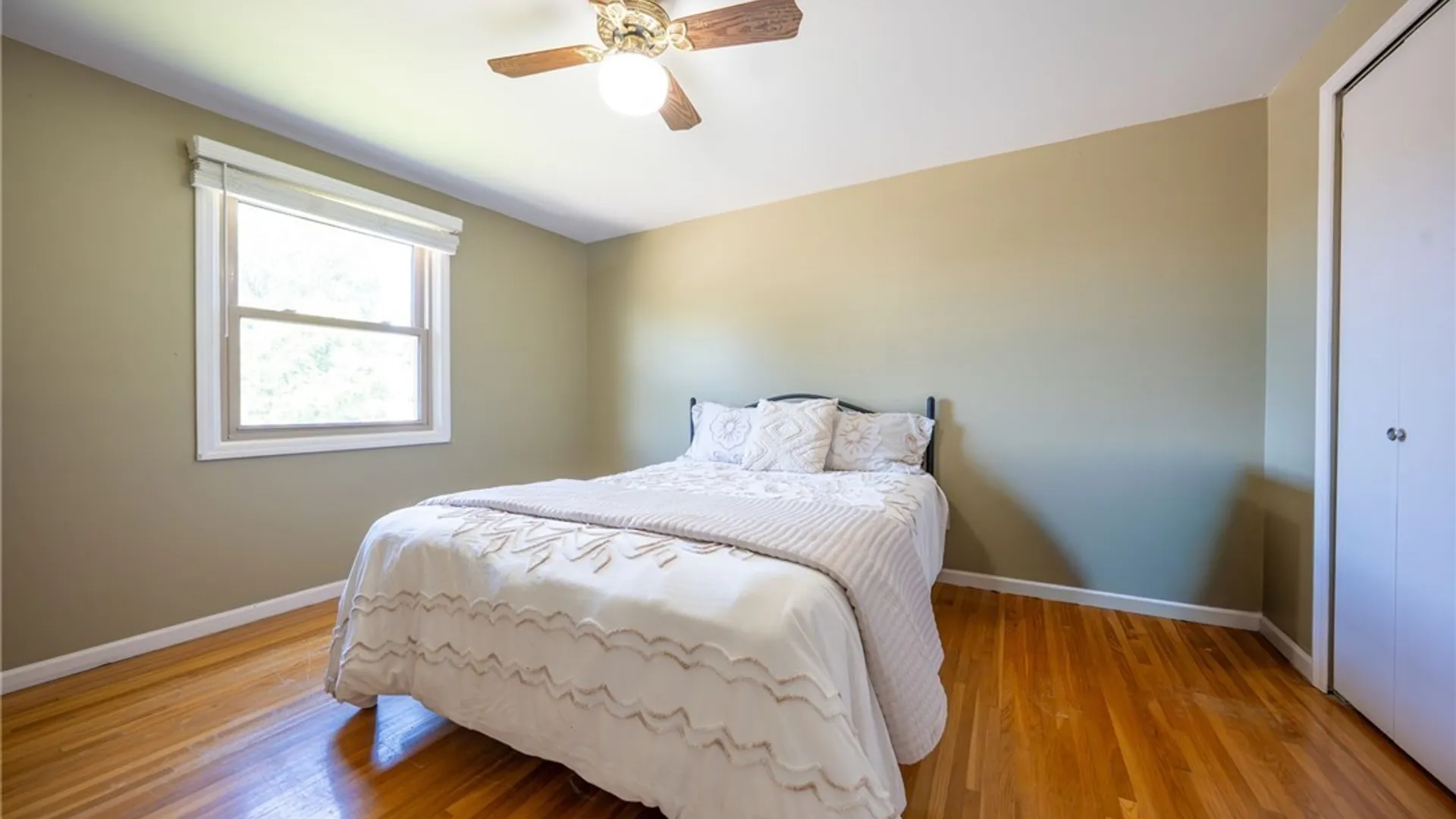 Property at 26 Harwood Road, West Seneca, NY 14224 31