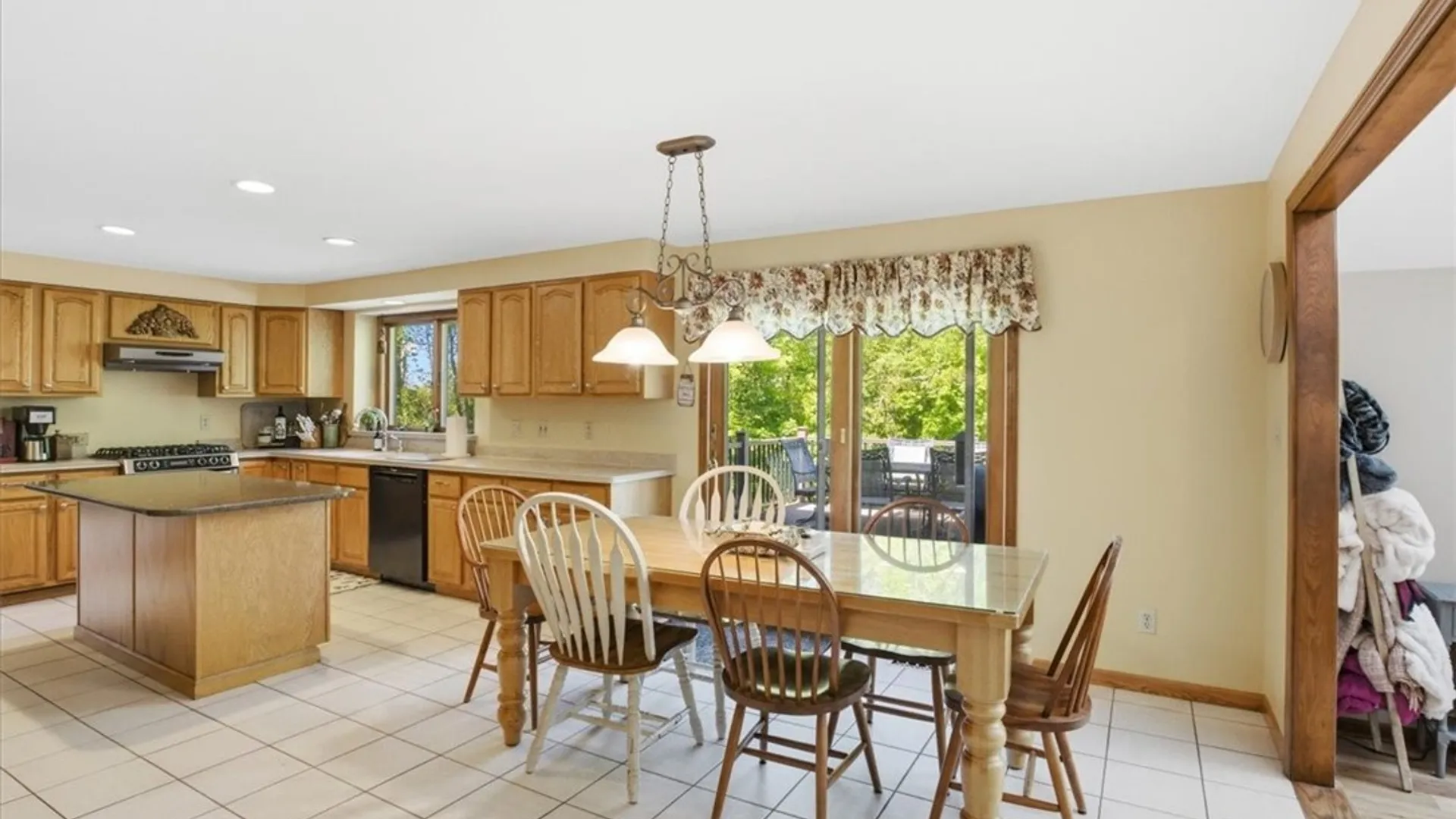 Property at 5343 Oakridge Drive, Hamburg, NY 14075 11
