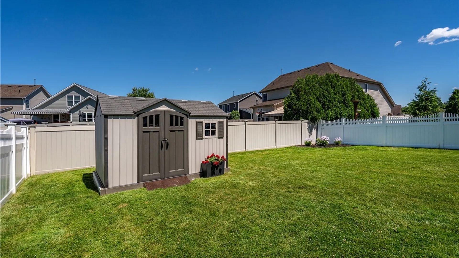 Property at 99 Cherry Laurel Lane, Amherst, NY 14228 15