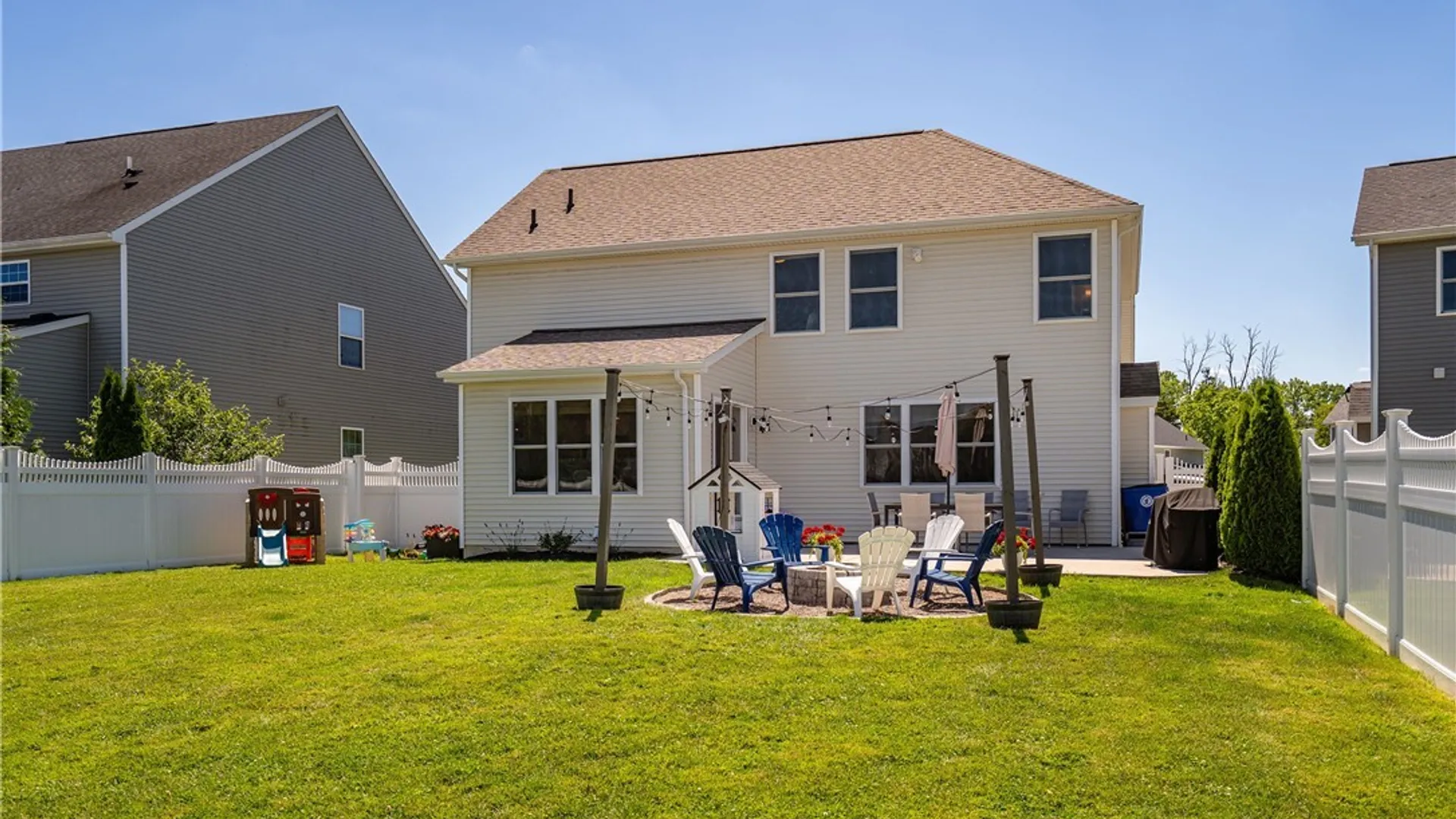 Property at 99 Cherry Laurel Lane, Amherst, NY 14228 16