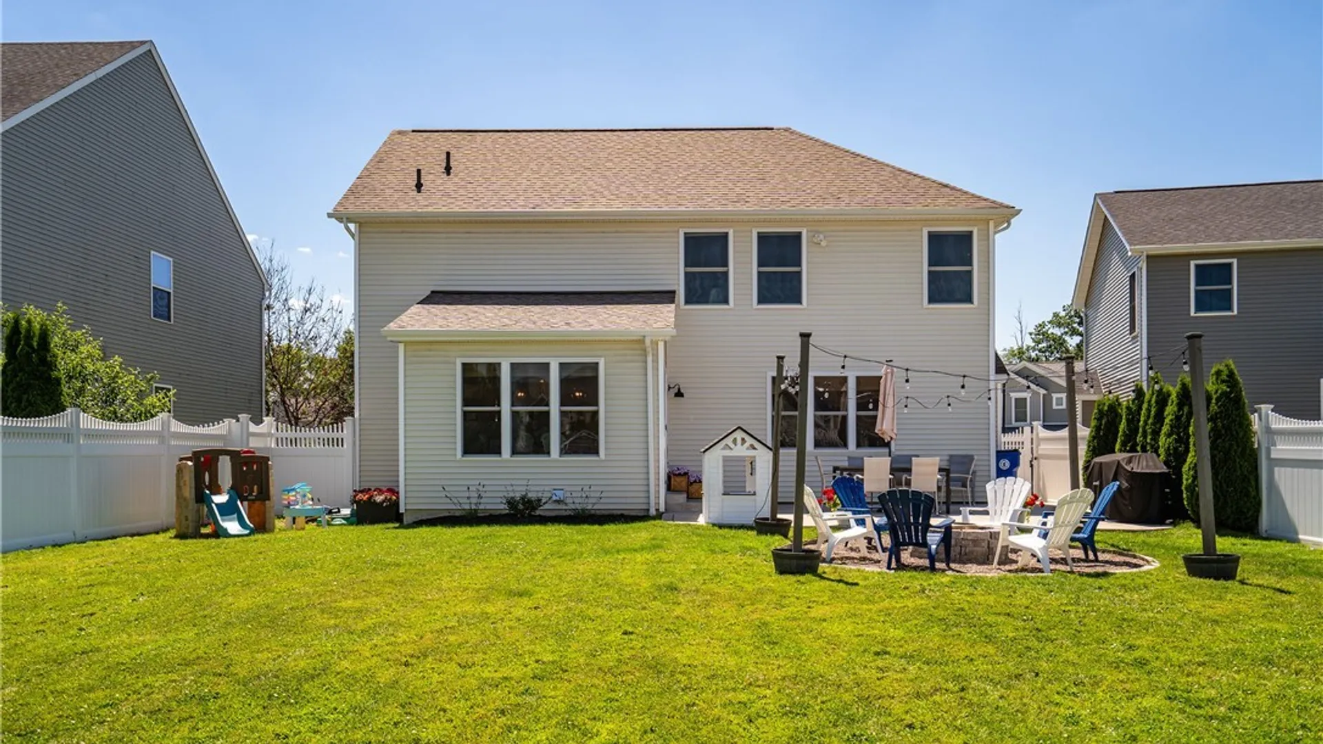 Property at 99 Cherry Laurel Lane, Amherst, NY 14228 17