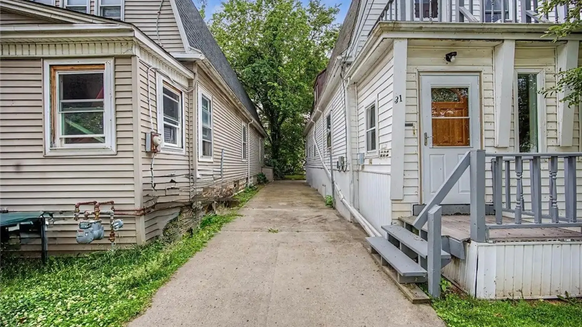 Property at 31 Riverside Avenue, Buffalo, NY 14207 3