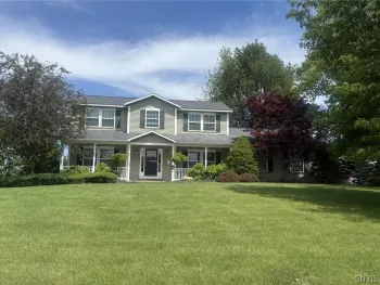 Property at 118 Snowflake Circle, Camillus, NY 13031