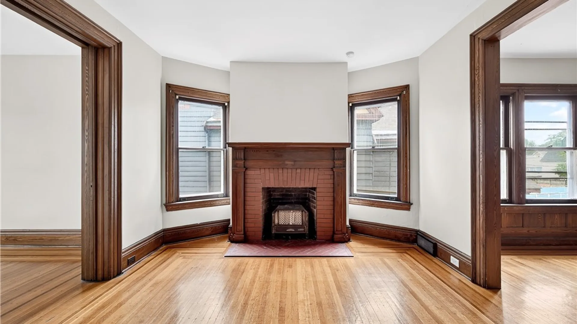 Property at 289 Auburn Avenue, Buffalo, NY 14213 12