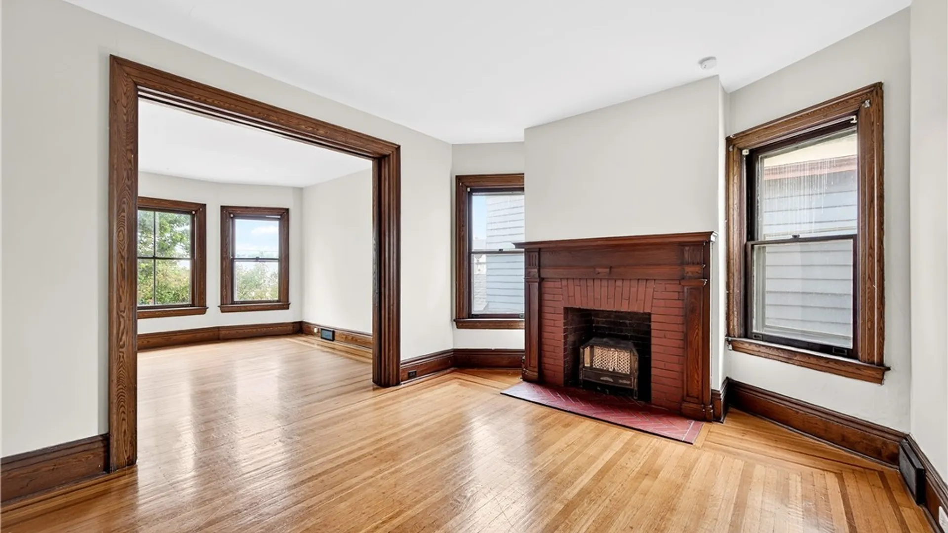 Property at 289 Auburn Avenue, Buffalo, NY 14213 13