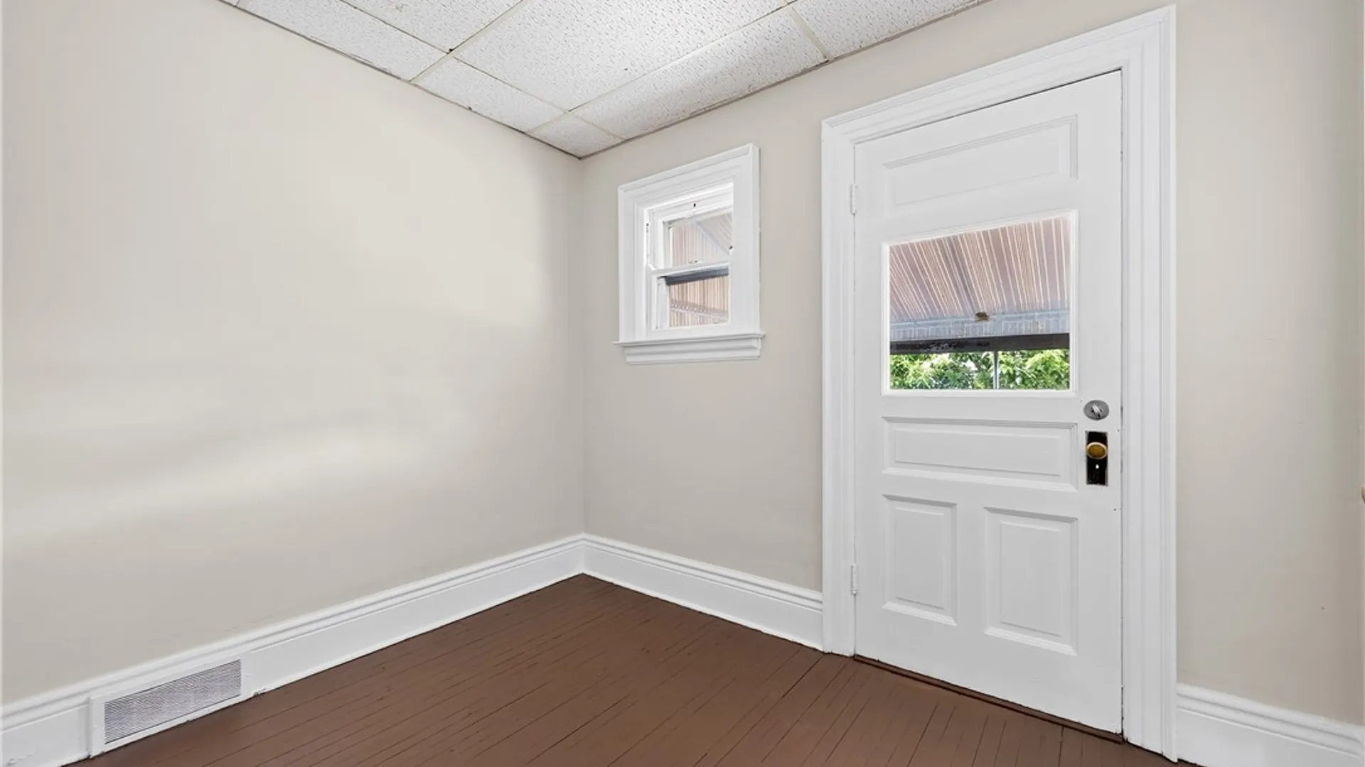 Property at 289 Auburn Avenue, Buffalo, NY 14213 8