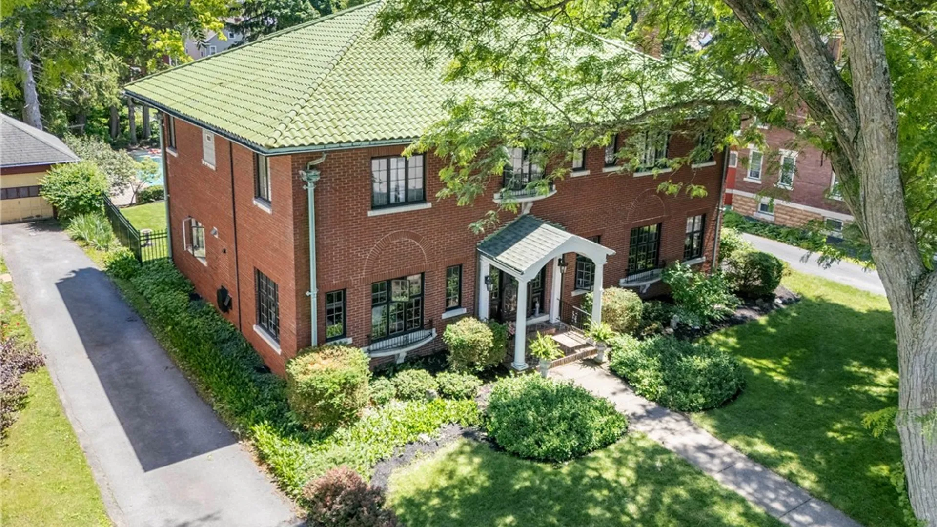 Property at 52 Ellicott Avenue, Batavia City, NY 14020 10