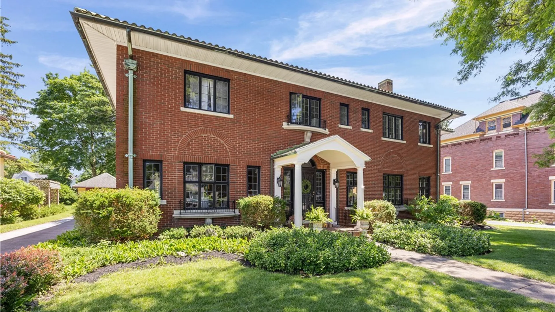 Property at 52 Ellicott Avenue, Batavia City, NY 14020 5